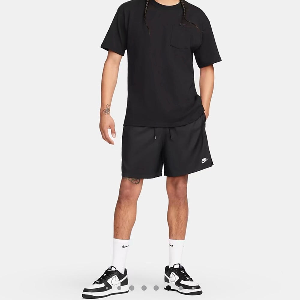 XL Nike Men’s Woven Flow Shorts